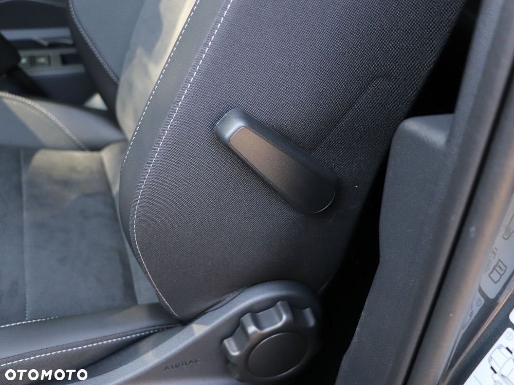 Volkswagen T-Roc - 18