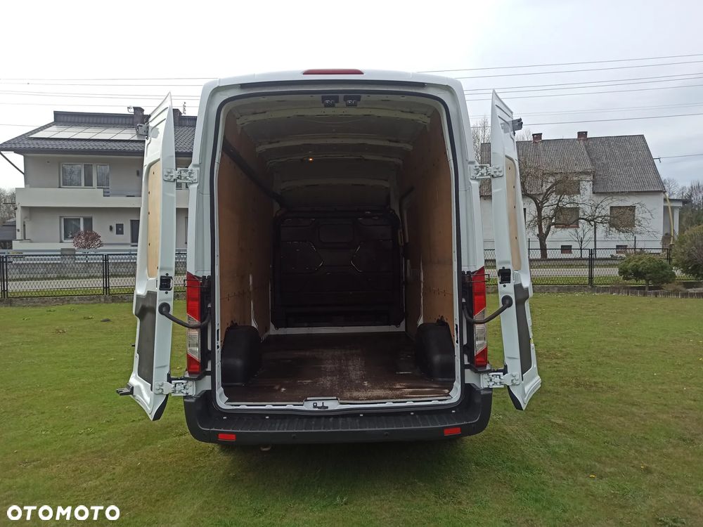 Ford Transit - 23