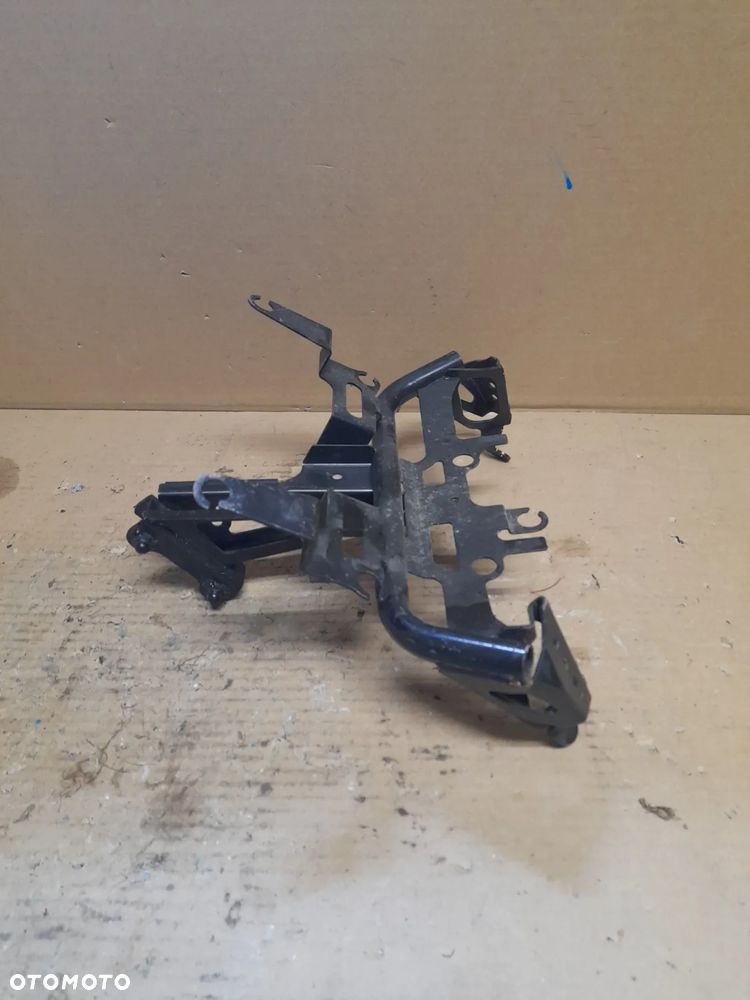 stelaż wzmocnienie owiewek Yamaha xj 6 2004 - 8