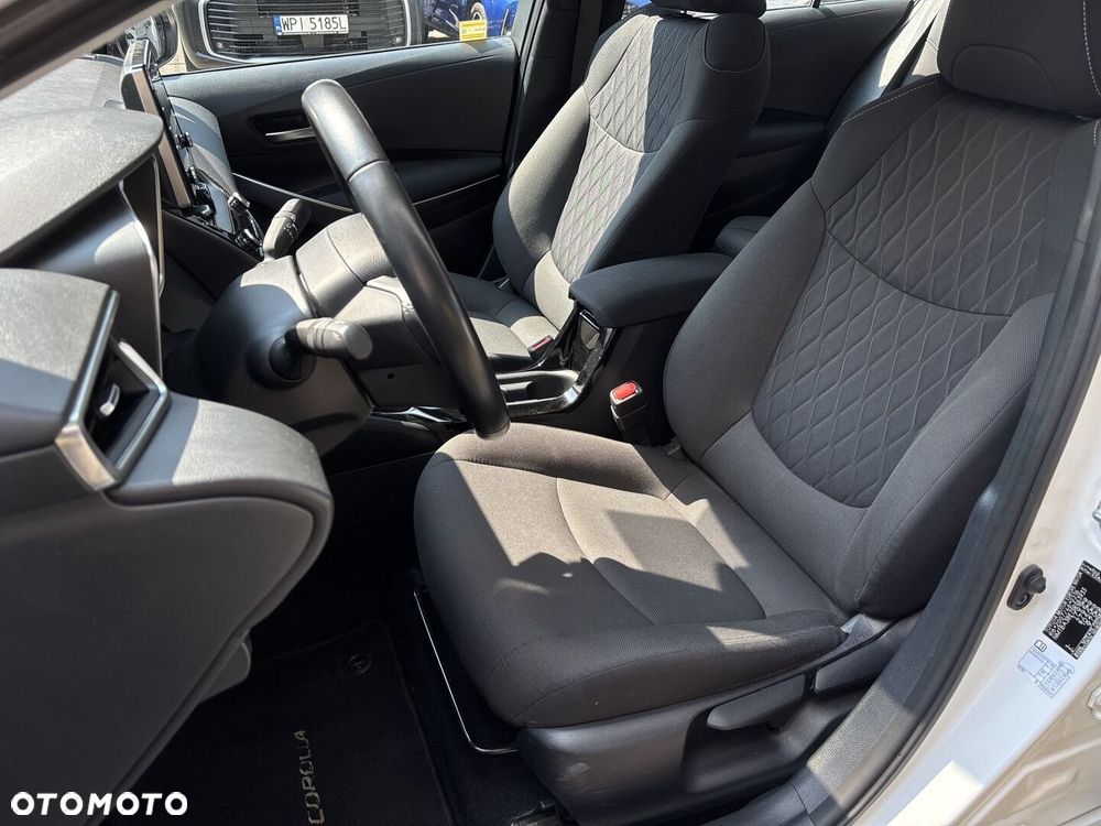 Toyota Corolla - 31