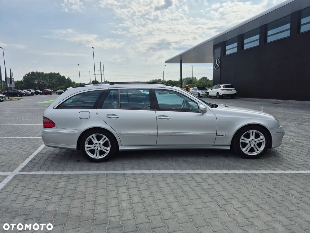 Mercedes-Benz Klasa E 320 CDI 7G-TRONIC Avantgarde - 18