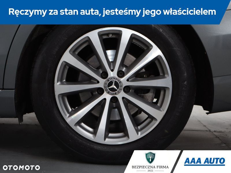 Mercedes-Benz Klasa E - 16