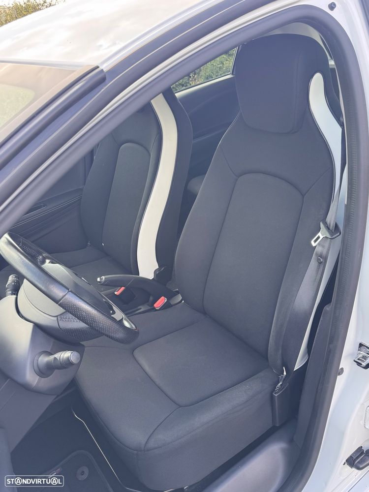 Renault Zoe (c/ Bateria) 41 kwh Life - 8