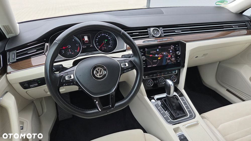 Volkswagen Passat Variant 2.0 TDI DSG (BlueMotion Technology) Highline - 30