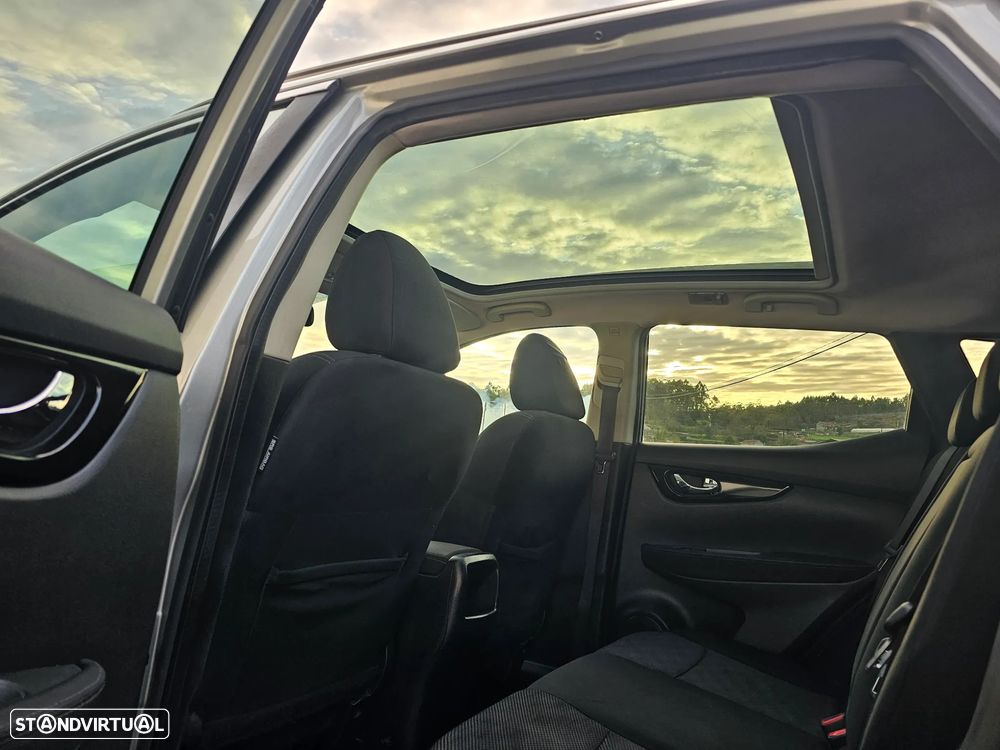 Nissan Qashqai 1.5 dCi N-Connecta 18 - 18