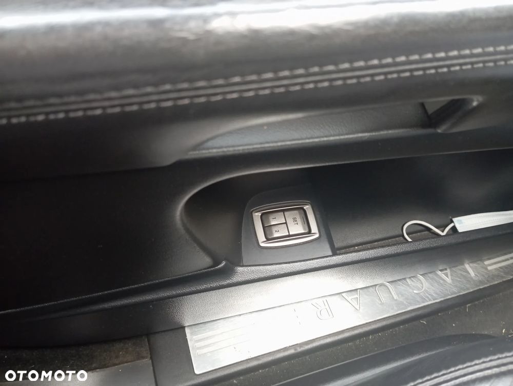 Jaguar XF 3.0 V6 Luxury - 9