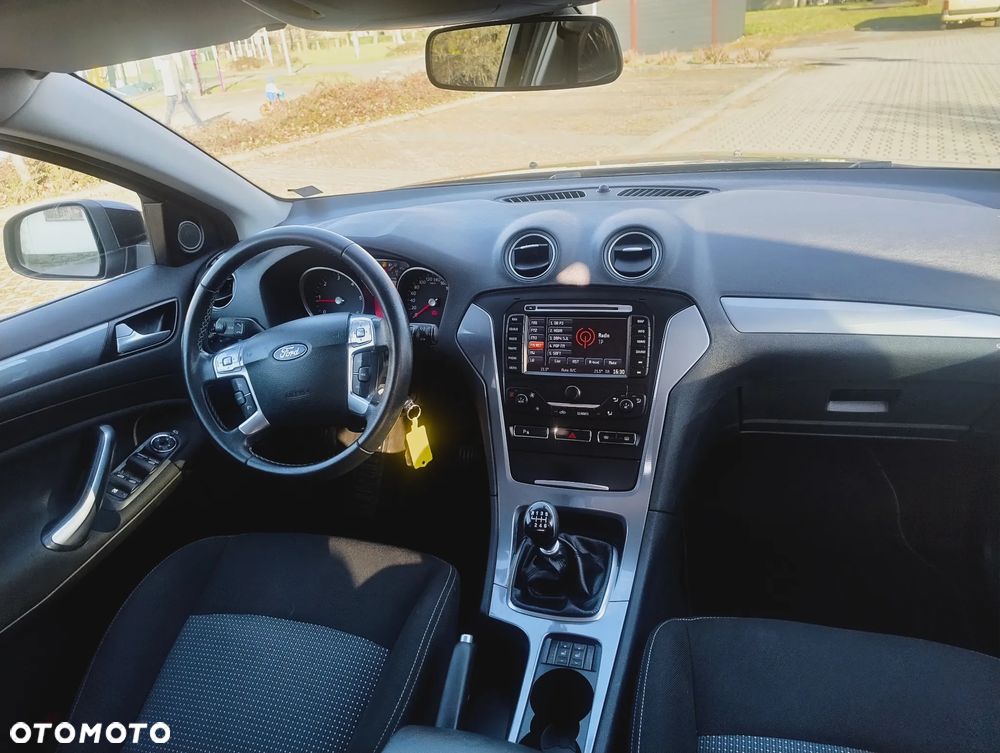 Ford Mondeo 2.0 TDCi Titanium - 16