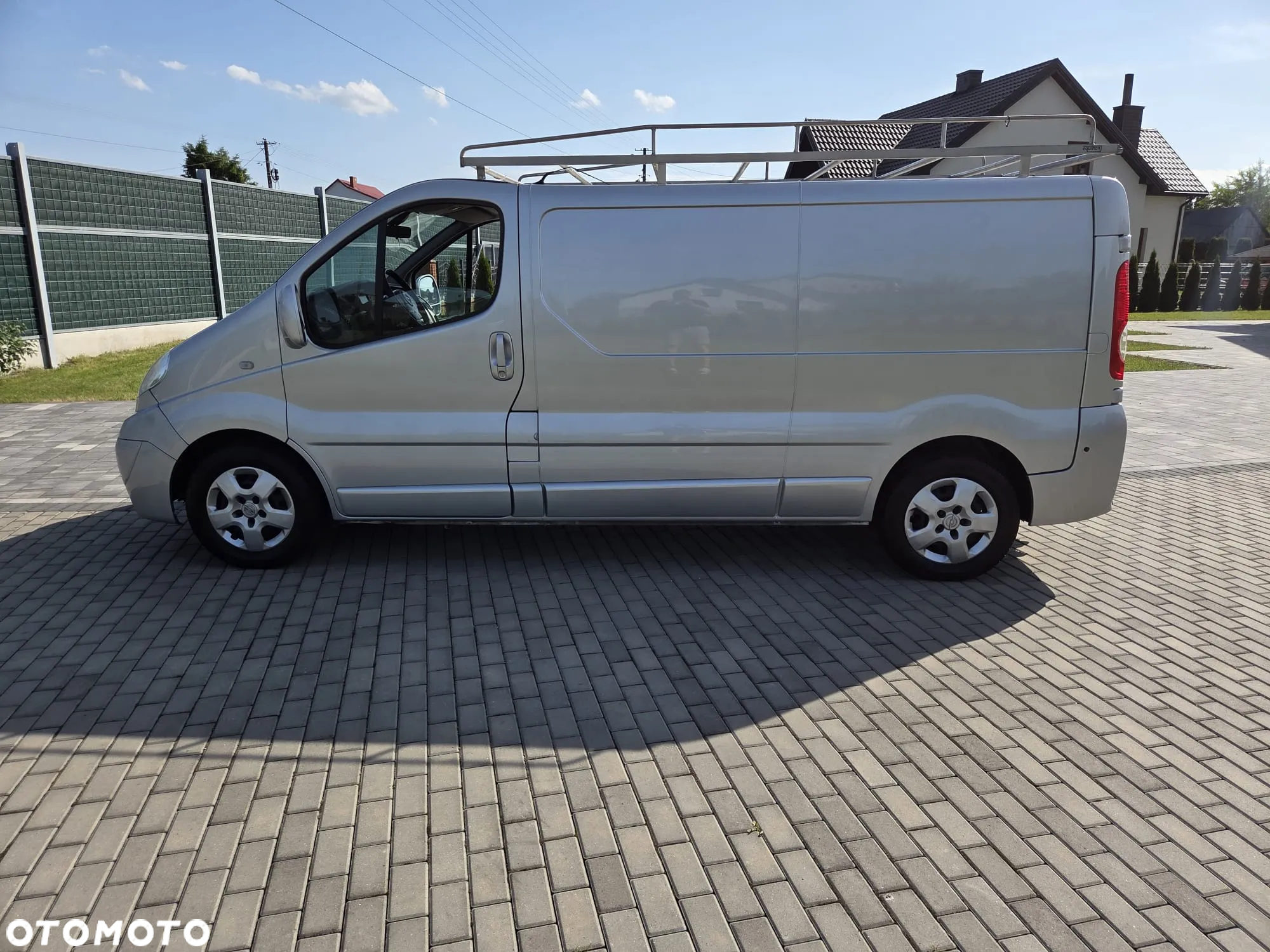 Opel VIVARO LONG FULL OPCJA KLIMA ORYGINAŁ LAKIER ZADBANY PO WYMIANACH - 9