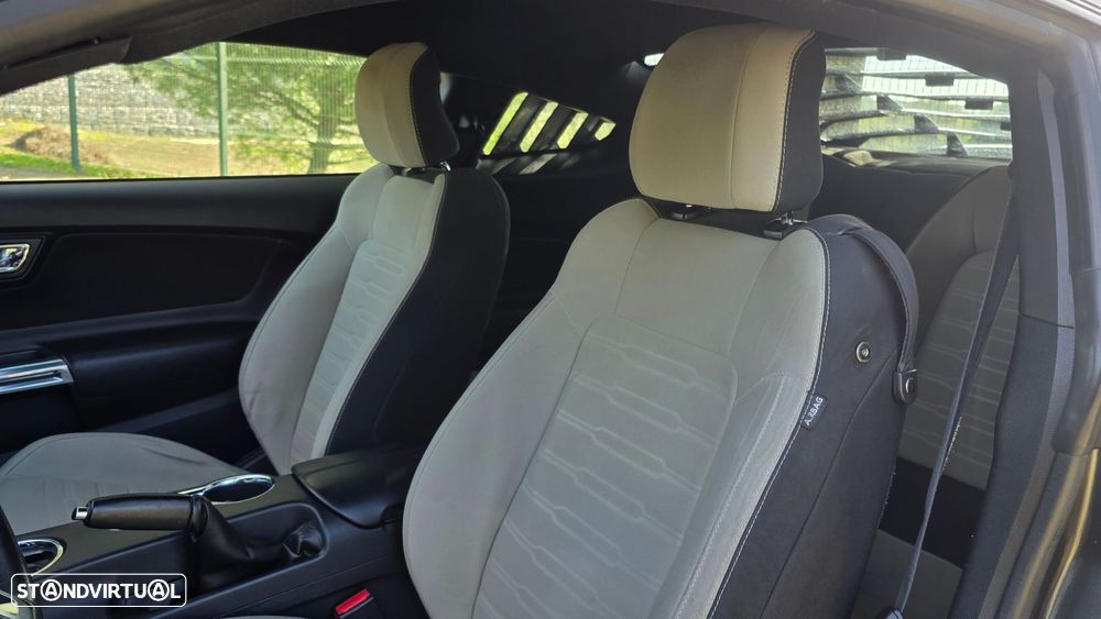 Ford Mustang 2.3i EcoBoost Aut. - 8