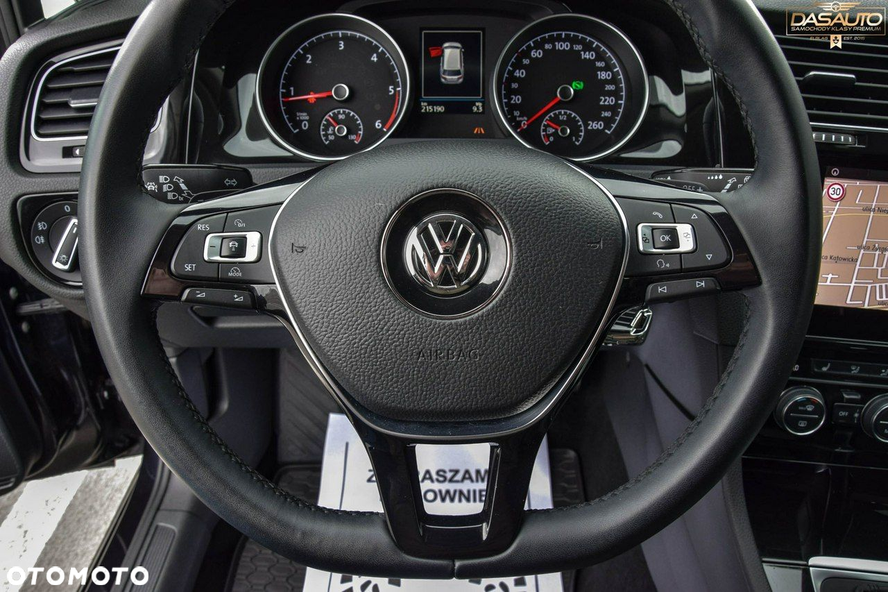 Volkswagen Golf - 20