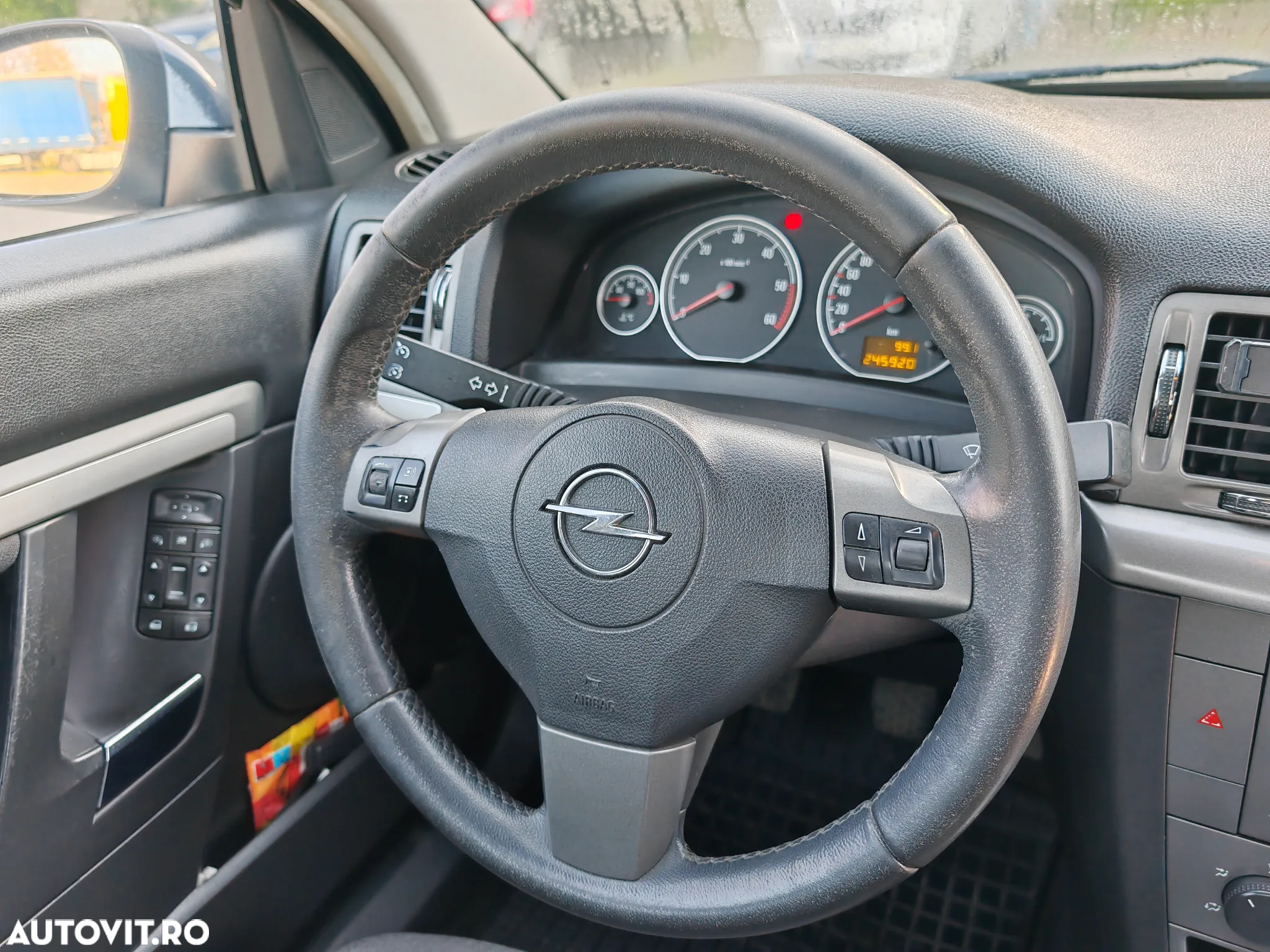 Opel Vectra 1.9 CDTI - 2