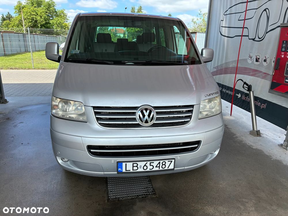 Volkswagen Multivan - 2