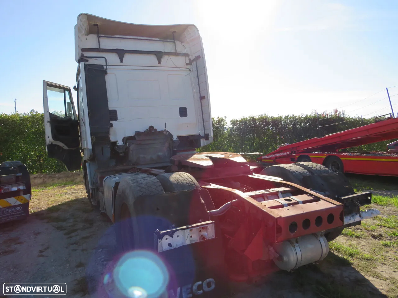 Iveco Stralis 430 de 2003 - Peças Usadas (8563) - 3