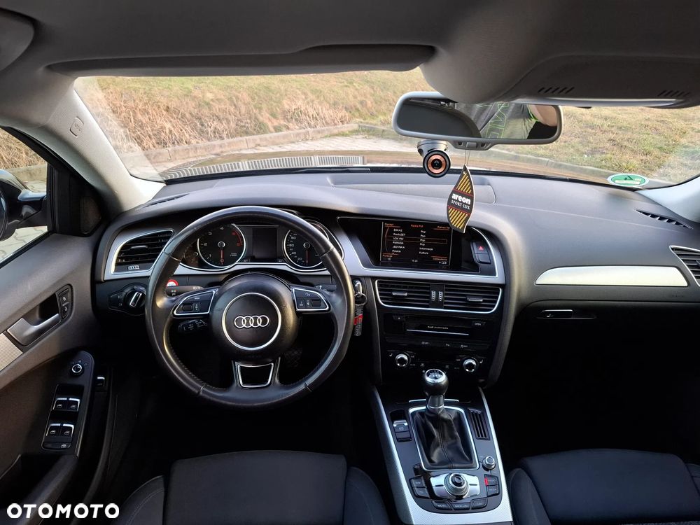 Audi A4 Limousine 2.0 TDI DPF Ambition - 33