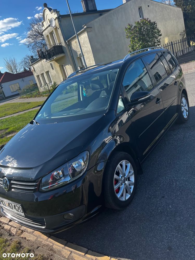 Volkswagen Touran - 1