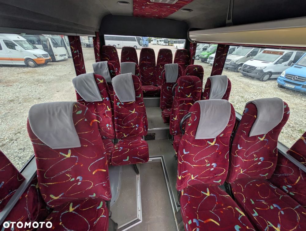Mercedes-Benz Vario 814 - 18