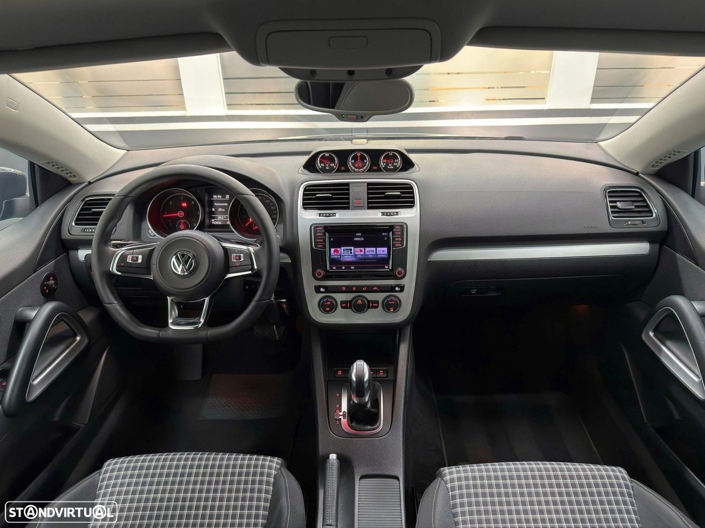 VW Scirocco 2.0 TDI Sport DSG - 17