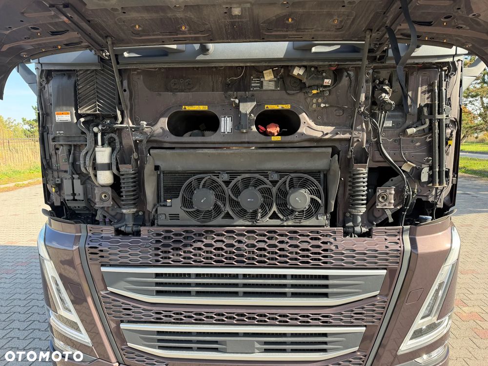 Volvo FH - 28