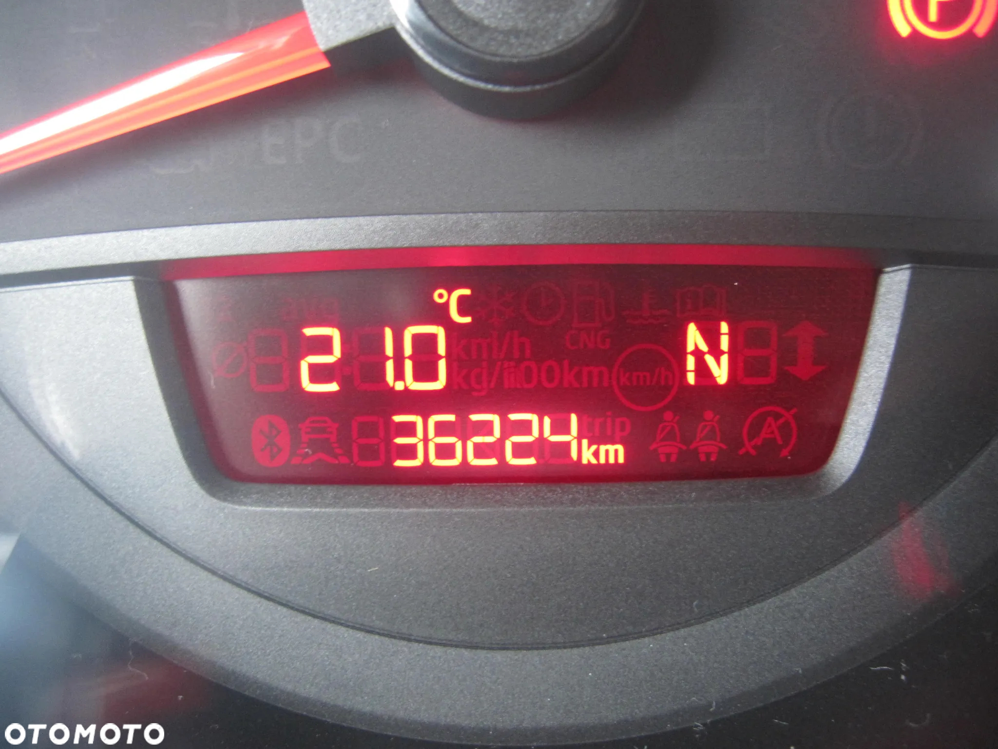 Volkswagen up! (BlueMotion Technology) ASG move - 2