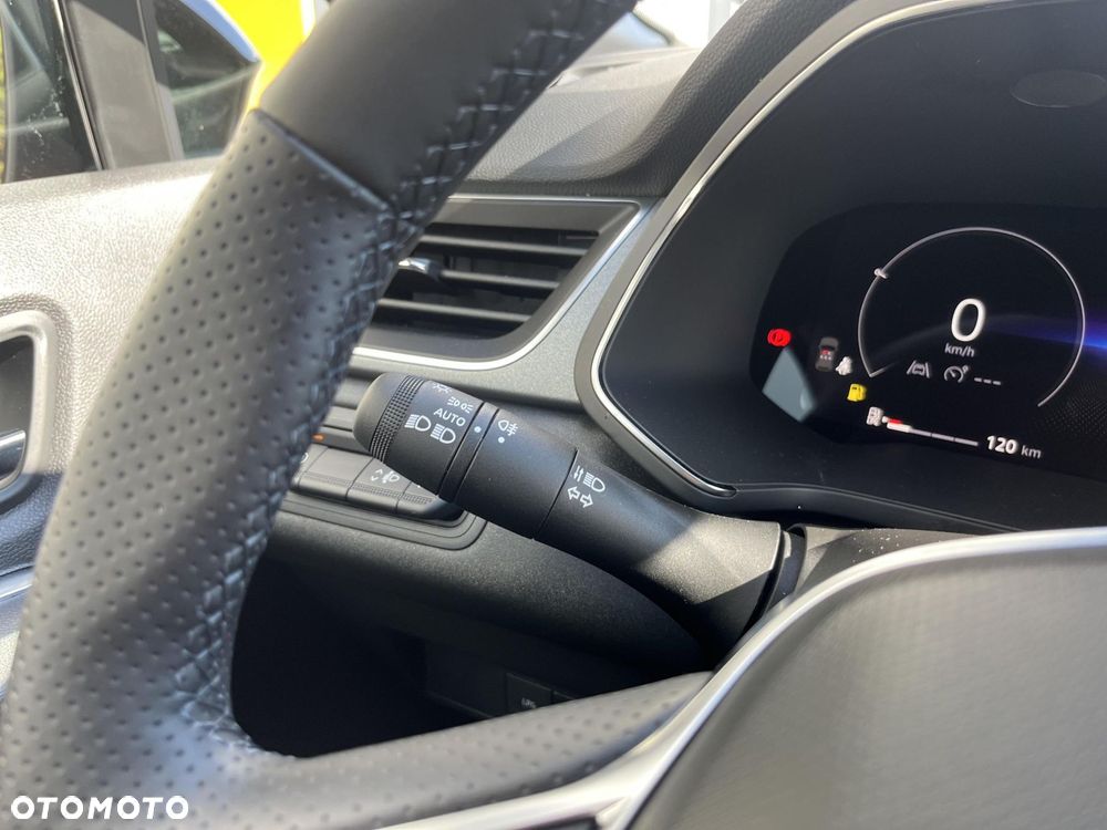 Renault Captur - 28