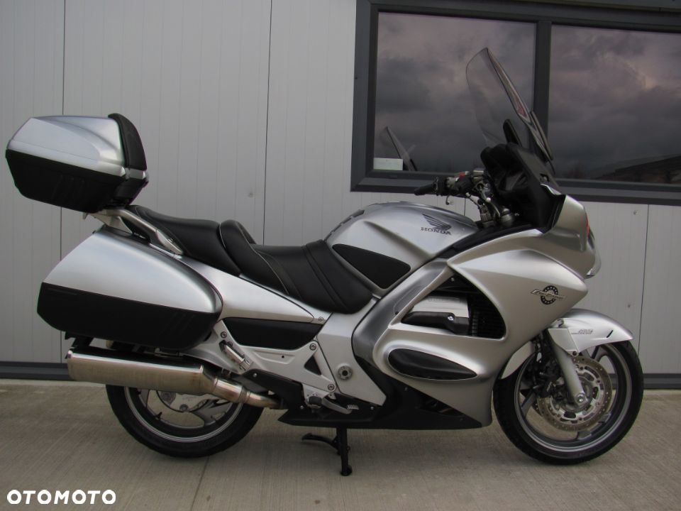 Honda ST - 2
