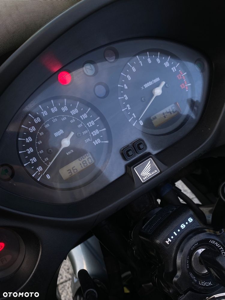 Honda CBF - 3