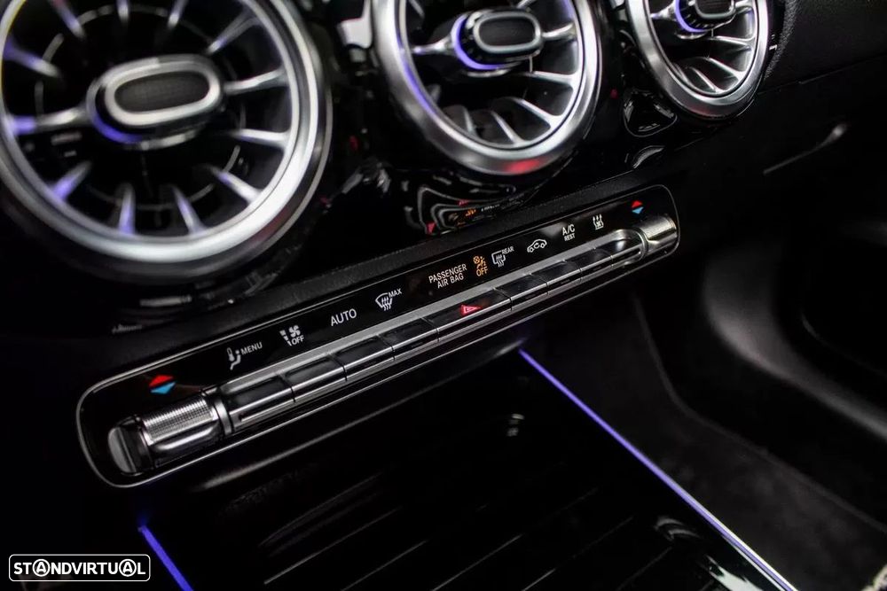 Mercedes-Benz GLA 250 e AMG Line - 24