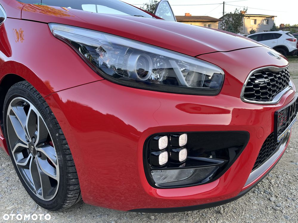 Kia Ceed 1.6 T-GDI GT - 27