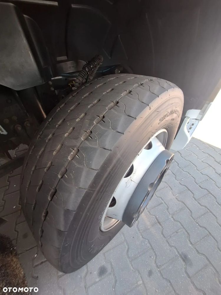 Ford F-MAX LOW DECK używane po kontrakcie serwisowym - 8