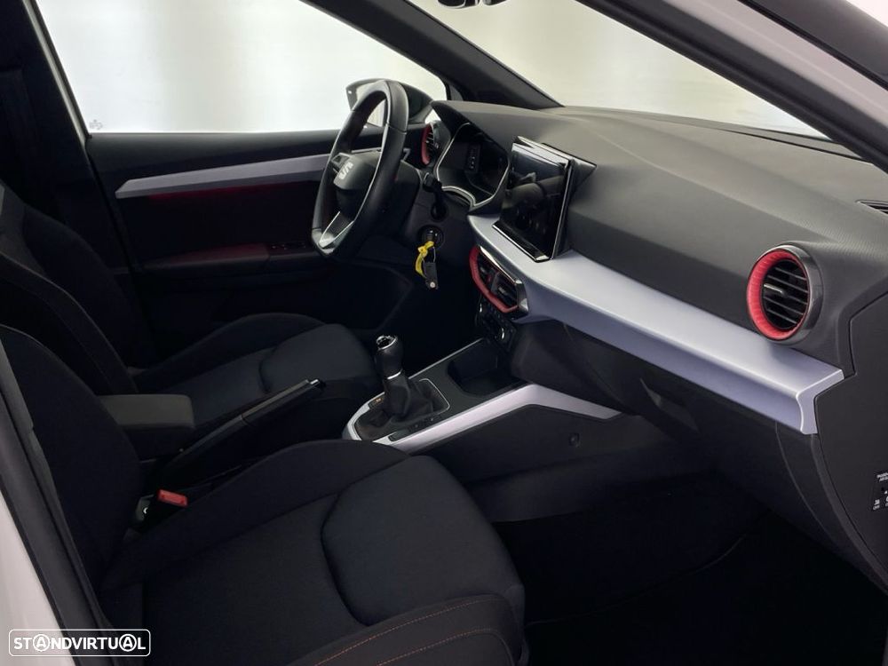 SEAT Arona 1.0 TSI FR - 23