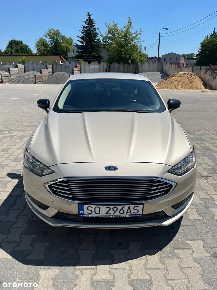 Ford Fusion - 2