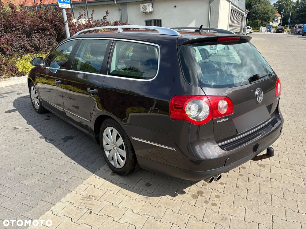 Volkswagen Passat 2.0 TDI Comfortline - 6