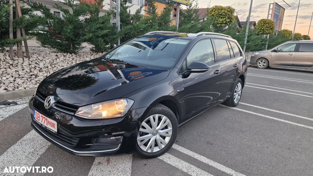 Volkswagen Golf 2.0 TDI BlueMotion Technology Lounge - 1