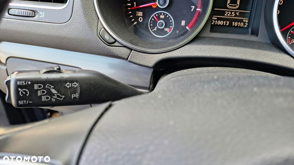 Volkswagen Golf - 13