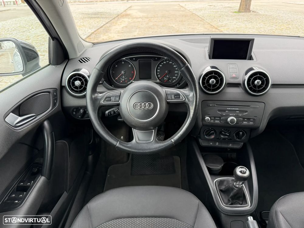 Audi A1 Sportback 1.6 TDI S-line - 8