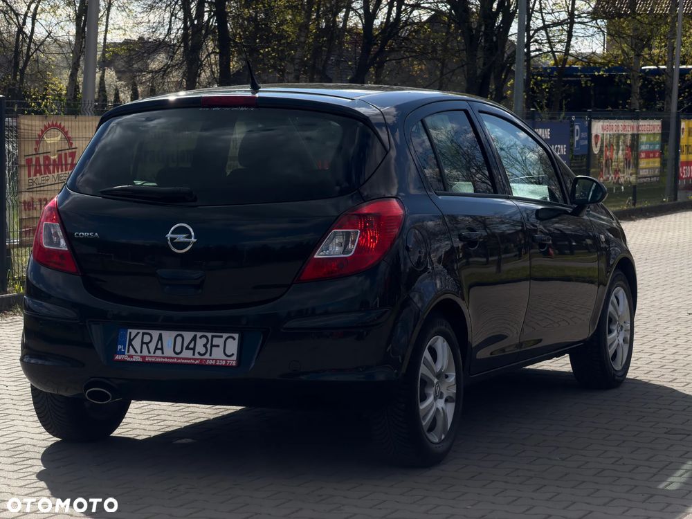 Opel Corsa 1.4 16V Energy - 37
