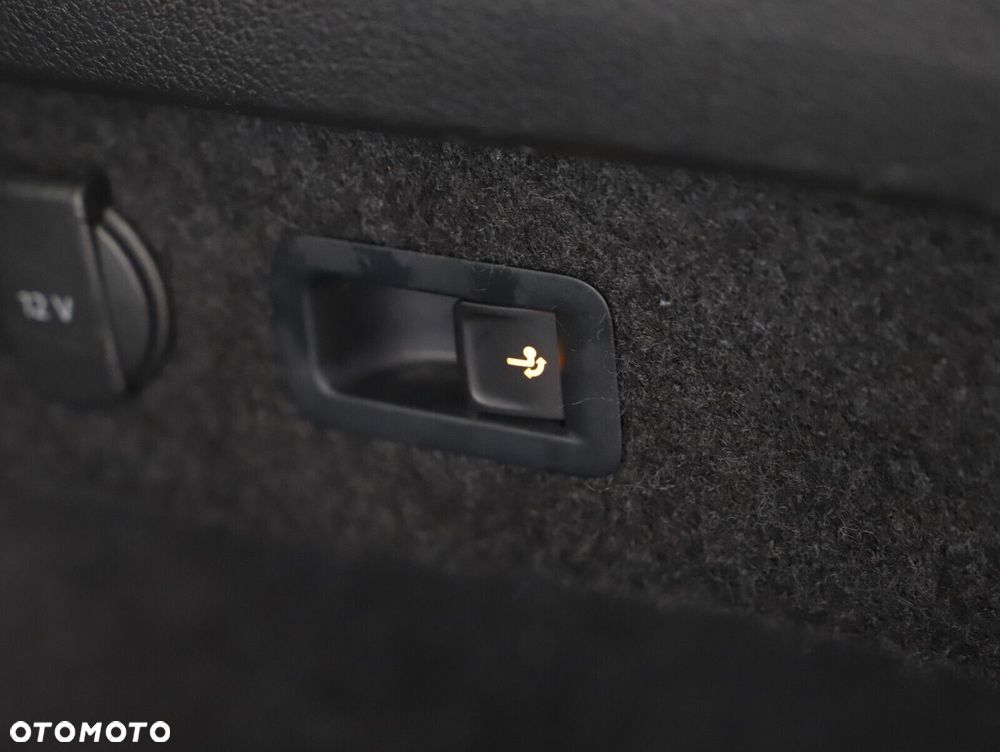 Volkswagen Passat - 26