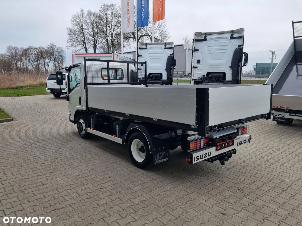 Isuzu M27 - 2