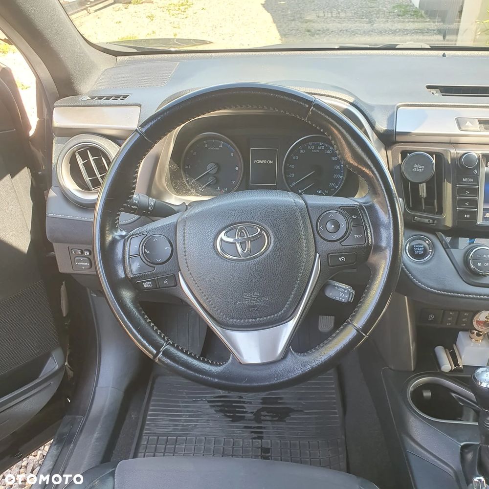 Toyota RAV4 2.0 D-4D Style 4x2 - 6