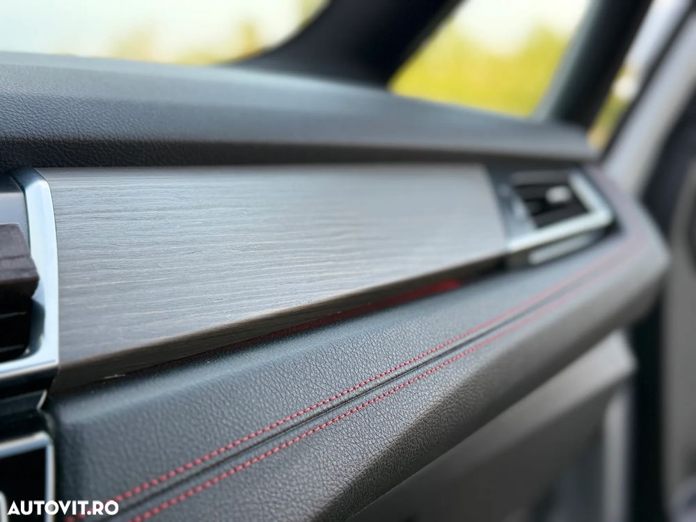 BMW Seria 2 218d - 31
