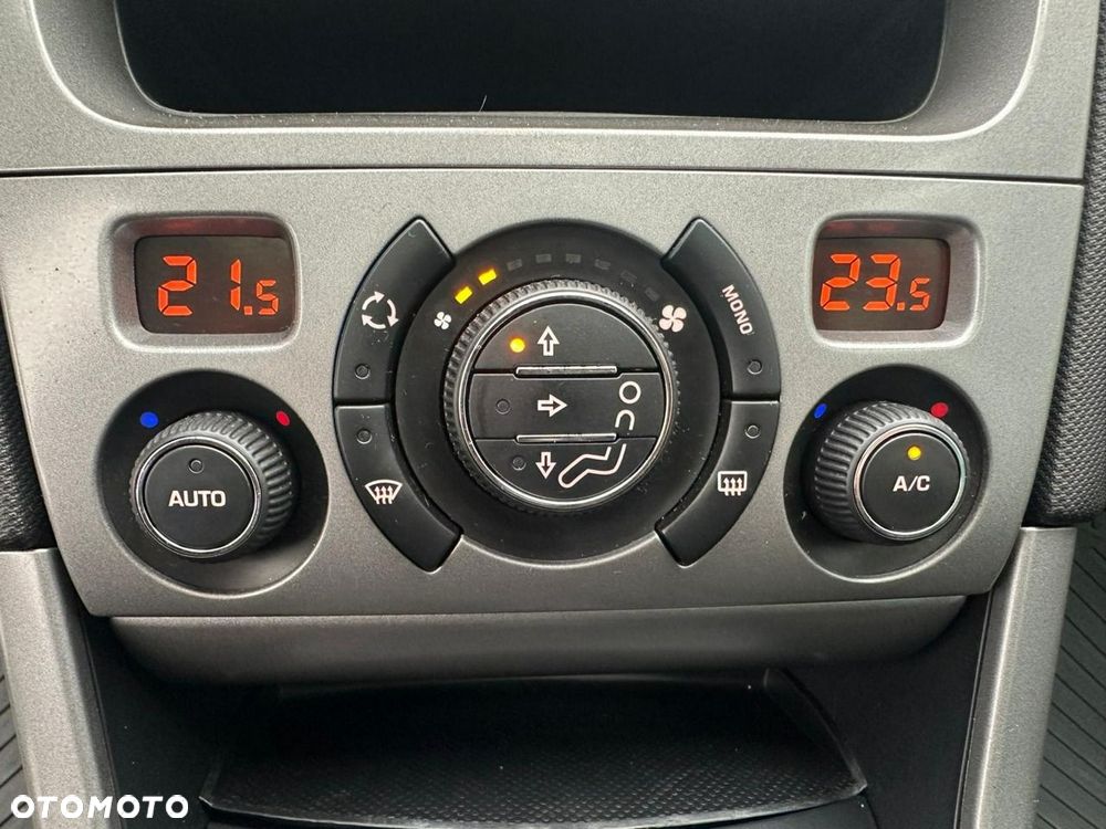 Peugeot 308 - 16