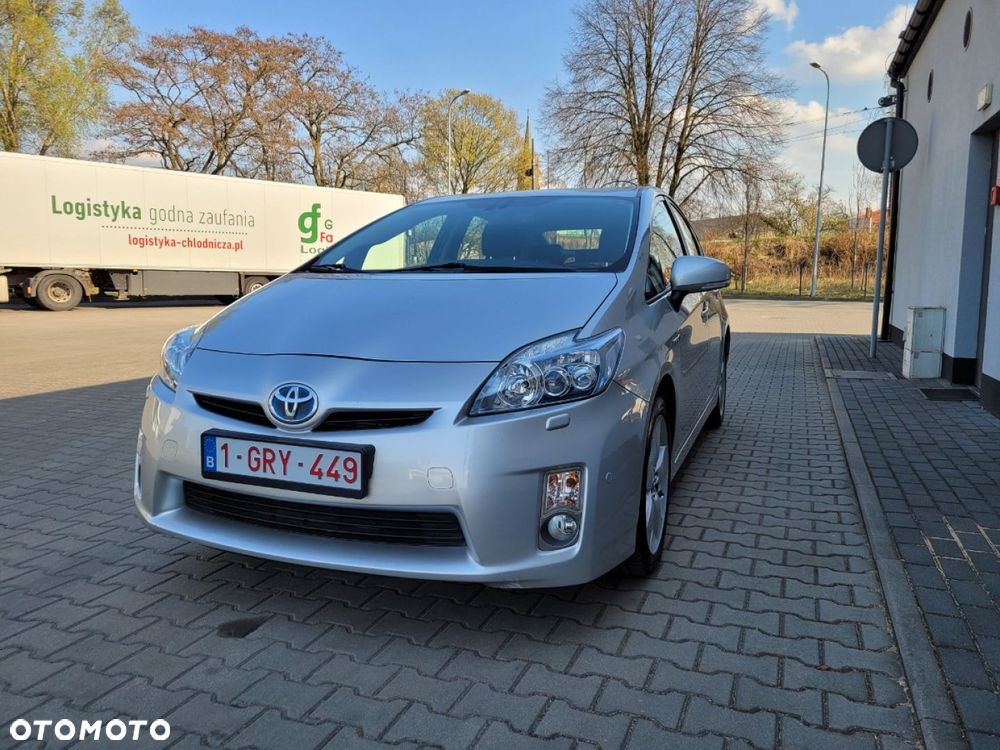 Toyota Prius - 3