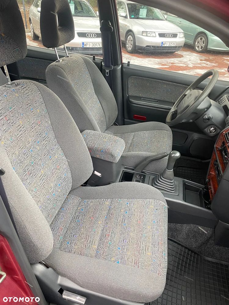 Hyundai Santamo 2.0 - 10