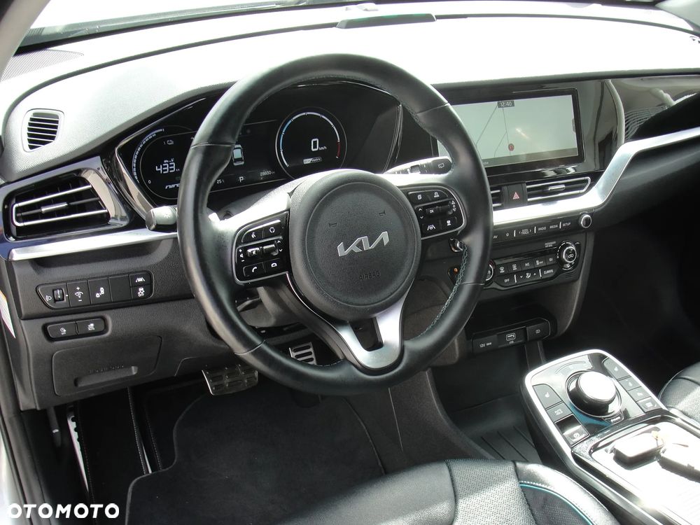 Kia Niro 64kWh XL - 12