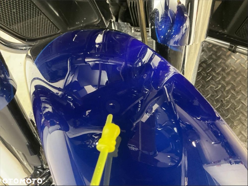 Harley-Davidson Touring Road Glide - 11