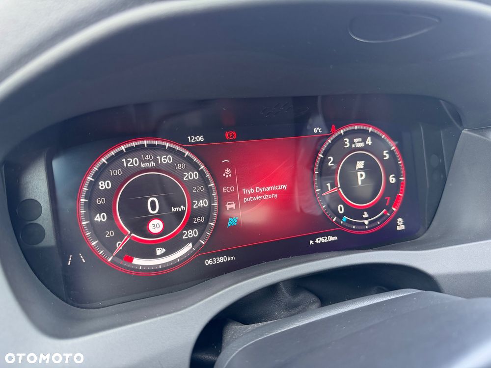 Jaguar XE P250 R-Dynamic Black - 22