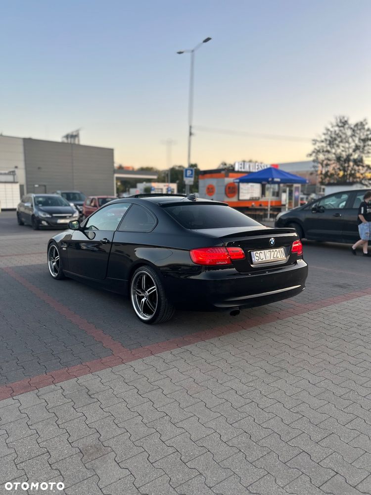 BMW Seria 3 320d - 4