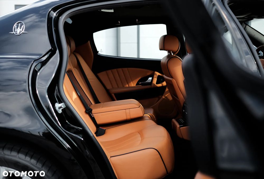 Maserati Quattroporte S - 25