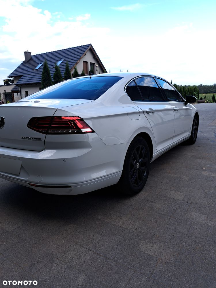 Volkswagen Passat - 5