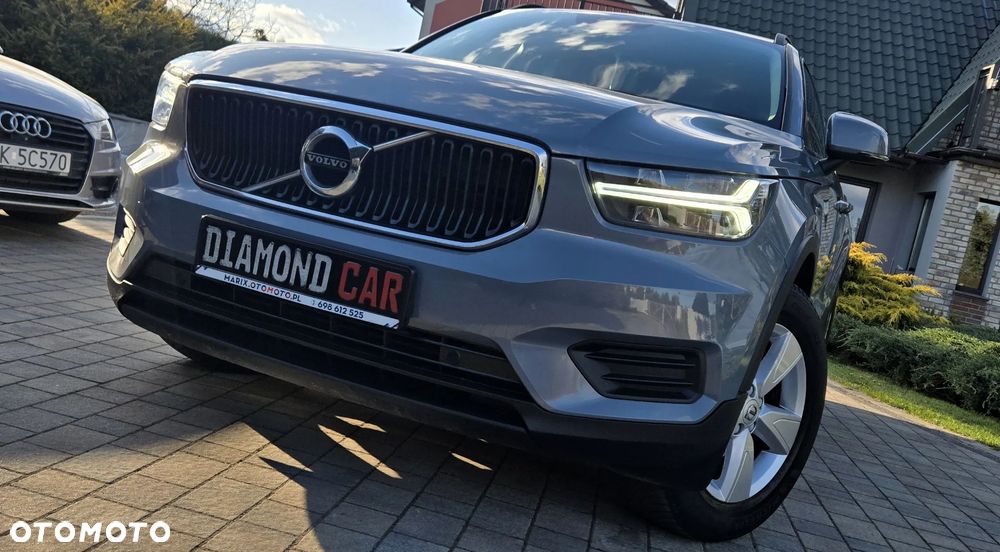 Volvo XC 40 T3 Momentum Pro - 1